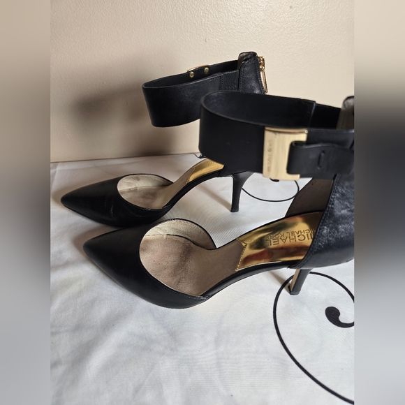 🔥EUC MICHAEL KORS LEATHER GIULIANA MID ANKLE STRAP PUMPS - Picture 16 of 16